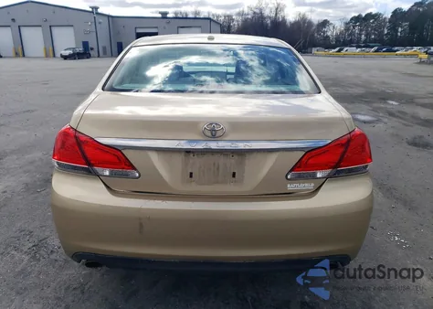 2012 Toyota Avalon Base z USA, uszkodzony, nr VIN 4T1BK3DB6CU453676